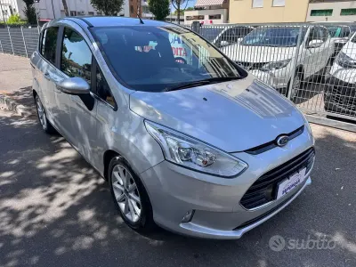Usata Ford B-MAX 75 CV (55 kW) 2017 Grigio Monovolume