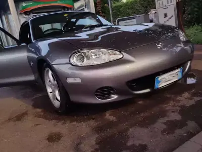Usata Mazda MX5 110 CV (80 kW) 2005 Grigio Cabrio