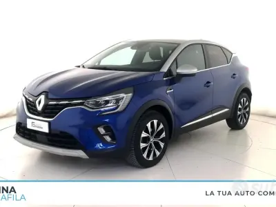 Usata Renault Captur Techno 91 CV (66 kW) 2024 Blu tetto grigio chiaro SUV