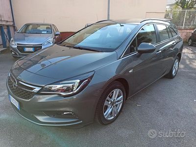 Usata Opel Astra 95 CV (69 kW) 2016 Grigio Station wagon
