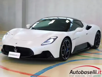 Usata Maserati MC20 628 CV (461 kW) 2022 Bianco Coupé