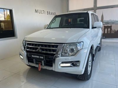 usata Mitsubishi Pajero -- 3.2 DI-D 16V aut. 5p.