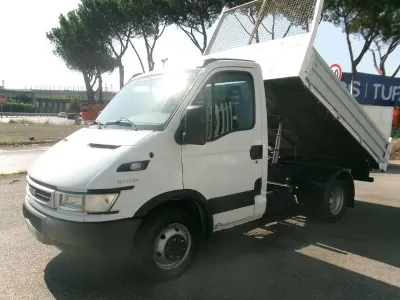 Usata Iveco Daily 136 CV (100 kW) 2005 Bianco