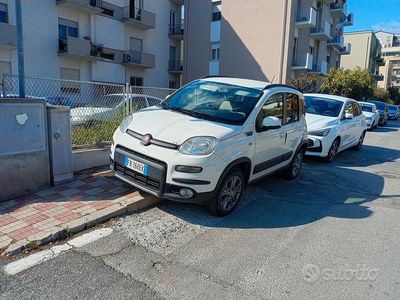 Usado Fiat Panda 4x4 95 CV (69 kW) 2015 Blanco Utilitario