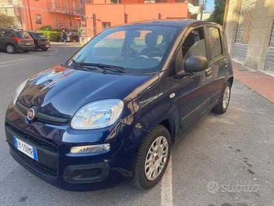 Begagnad Fiat Panda Lounge 69 HK (50 kW) 2015 Blå Halvkombi