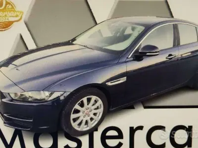 Usata Jaguar XE Business Edition 179 CV (131 kW) 2016 Blu Berlina
