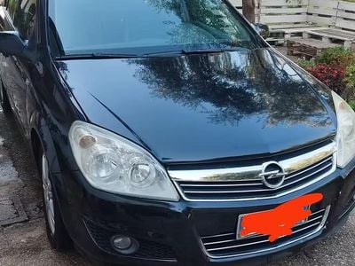 Usata Opel Astra 101 CV (74 kW) 2008 Nero Berlina