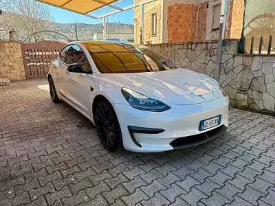 Usado Tesla Model 3 Performance 155 kW (211 HP) 2021 Branco Sedan