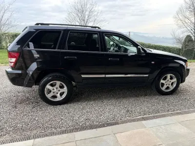 Usata Jeep Grand Cherokee Limited 326 CV (239 kW) 2005 Nero SUV