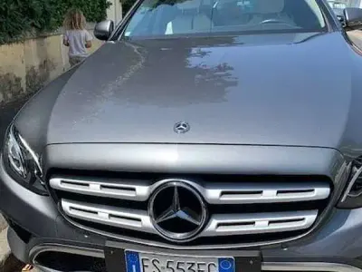 Usata Mercedes E220 All-Terrain 194 CV (142 kW) 2018 Grigio Station wagon