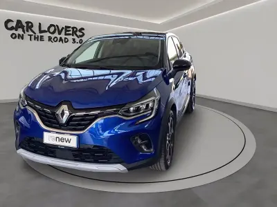 Usata Renault Captur Intens 101 CV (74 kW) 2023 Blu scuro SUV