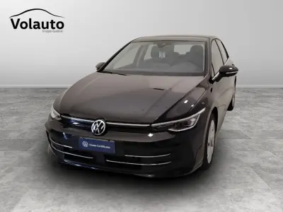 Usata VW Golf VIII Style 150 CV (110 kW) 2025 Nero Utilitaria