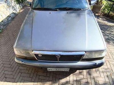 Usata Lancia Thema 152 CV (111 kW) 1993 Grigio Berlina