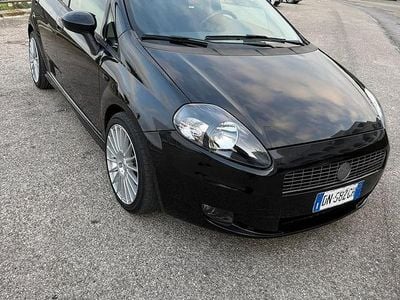 Usata Fiat Grande Punto Emotion 90 CV (66 kW) 2008 Nero Utilitaria