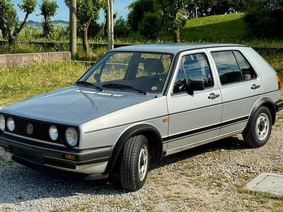 Usata VW Golf II Sport 54 CV (39 kW) 1985 Grigio Utilitaria
