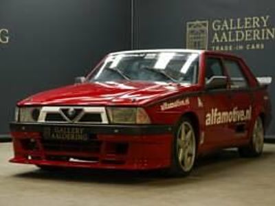 Usata Alfa Romeo 75 Quadrifoglio Verde 192 CV (141 kW) 1990 Rosso Berlina
