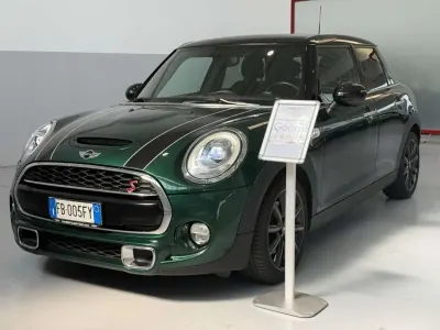 Usata Mini Cooper SD 170 CV (125 kW) 2015 Verde Utilitaria