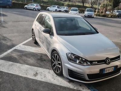 Usata VW Golf VII 110 CV (80 kW) 2014 Grigio Utilitaria