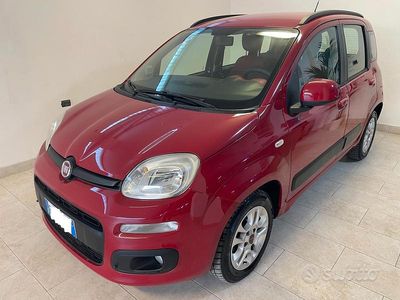 Usata Fiat Panda Lounge 95 CV (69 kW) 2015 Rosso Utilitaria