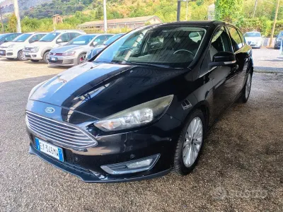 Usata Ford Focus Titanium 125 CV (91 kW) 2015 Nero Berlina