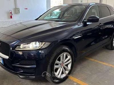 Usata Jaguar F-Pace Portfolio 179 CV (131 kW) 2016 Blu scuro SUV
