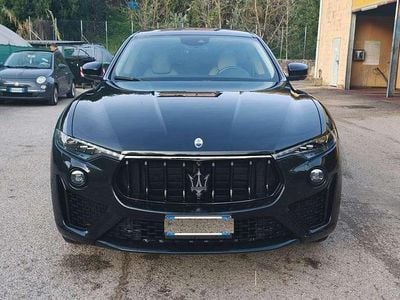Usata Maserati Levante 330 CV (242 kW) 2021 Nero SUV