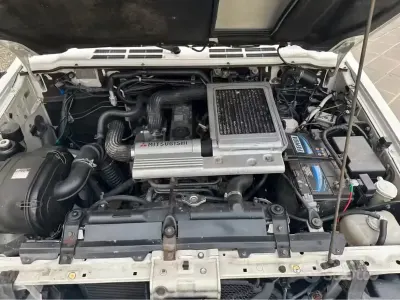 Usata Mitsubishi Pajero 125 CV (91 kW) 1999 Bianco SUV