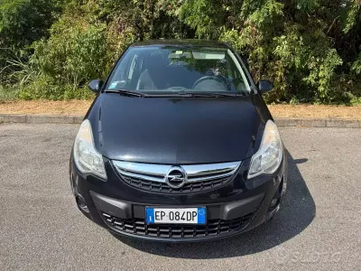Usata Opel Corsa 86 CV (63 kW) 2013 Nero Utilitaria
