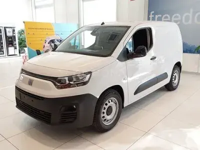 Usata Fiat Doblò 56 kW (77 CV) 2022 Bianco Monovolume
