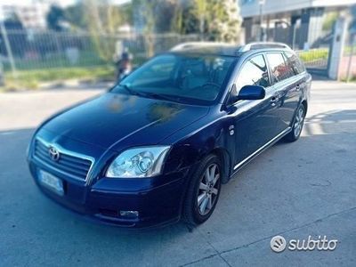 usata Toyota Avensis 2.0 D4D 116cv SW Motore rifatto