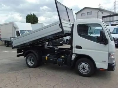 Usata Mitsubishi Canter 131 CV (96 kW) 2021 Bianco Furgone