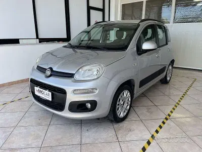 Usata Fiat Panda Lounge 69 CV (50 kW) 2015 Grigio Utilitaria