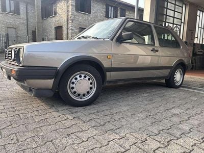 Usata VW Golf II 73 CV (53 kW) 1988 Grigio Utilitaria