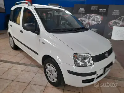 Käytetty Fiat Panda Emotion 69 HP (50 kW) 2011 Valkoinen Viistoperä