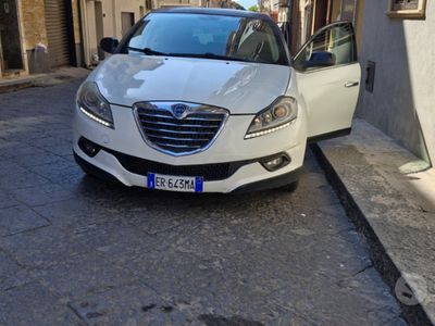 Usata Lancia Delta 120 CV (88 kW) 2013 Bianco Utilitaria