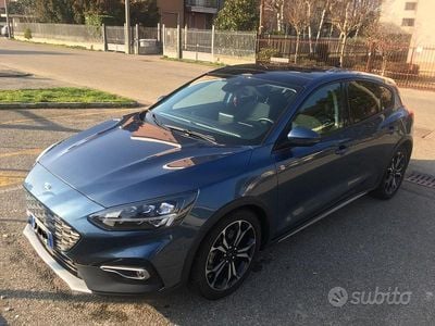 Usata Ford Focus Active 125 CV (91 kW) 2019 Blu Berlina