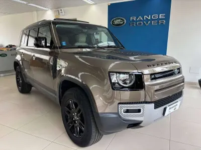 Usata Land Rover Defender S 200 CV (147 kW) 2021 Gondwana stone SUV