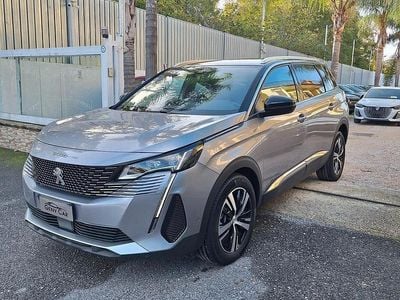 Usata Peugeot 5008 GT 130 CV (95 kW) 2023 Grigio SUV
