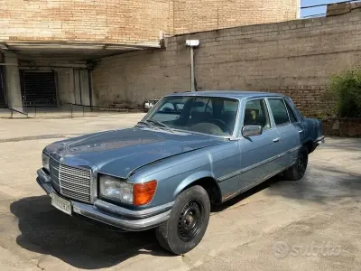 Usado Mercedes 450 SE 1979 Azul Berlina