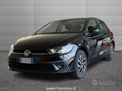 Usata VW Polo Life 95 CV (69 kW) 2023 Nero Utilitaria