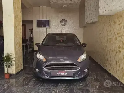 Gebraucht Ford Fiesta Titanium 97 PS (71 kW) 2014 Blau Kleinwagen