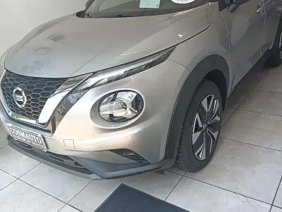 Usata Nissan Juke 114 CV (83 kW) 2022 Grigio SUV