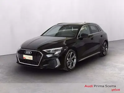 Usata Audi A3 S-Line 150 CV (110 kW) 2023 Nero mito metallizzato Berlina