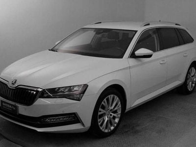 Usata Skoda Superb Style 156 CV (114 kW) 2021 Bianco pastello Station wagon