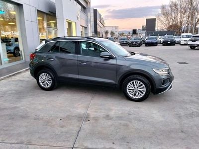 Usata VW T-Roc Life 110 CV (80 kW) 2022 Indium grey SUV