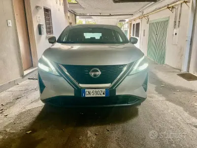 Usata Nissan Qashqai 140 CV (102 kW) 2023 Grigio SUV