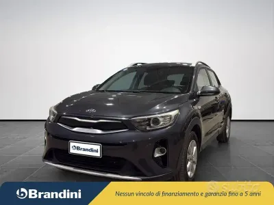 Usata Kia Stonic Style 116 CV (85 kW) 2019 Grigio metallizzato SUV