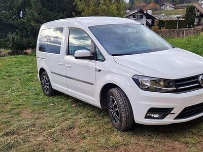 Usata VW Caddy Trendline 102 CV (75 kW) 2018 Bianco Monovolume