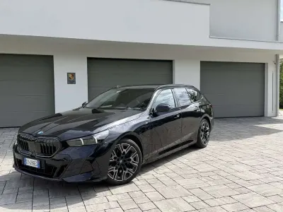 Usata BMW 550e M Sport 489 CV (359 kW) 2025 Station wagon
