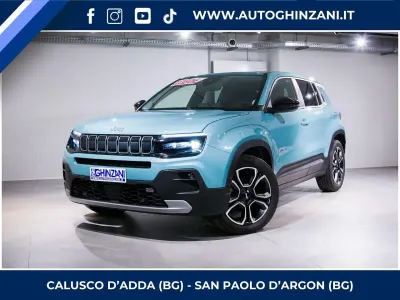 Begagnad Jeep Avenger Summit 100 HK (73 kW) 2024 Blå SUV